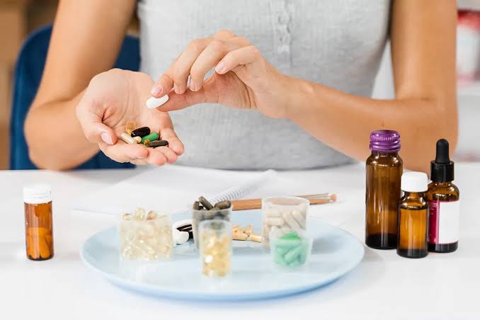 Homeopathy هل يمكن أن يساعد الهوميوباثي في تخفيف أعراض اعوجاج العمود الفقري؟