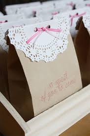 Browse these bridal shower gift ideas from unique diys to personalized gifts they'll cherish for years. Bridal Shower Favor Ideas Cheap Diy Bridal Shower Party Favors