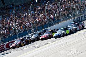 The plates are used to choke horsepower and slow speeds, and they are used at daytona and talladega, the two biggest and. Nascar Auf Superspeedways Alle Restrictor Plate Sieger Seit 2005