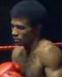 BoxRec: Nestor Flores