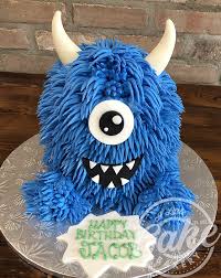 She loved being able to contribute and because it's monsters, there is no loving the dessert table and party decorations at this silly monster themed 1st birthday party ! Monster Themed Birthday Cake
