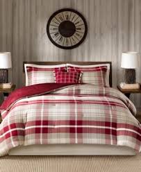 The best types of oversized king size down alternative comforters will not only have you sleeping like royalty, but our selection down below will bring an end to your struggles of finding a king size comforter that looks great and covers your king bed while allowing for a nice overhang. Oversized King Comforter Sets Shop The World S Largest Collection Of Fashion Shopstyle
