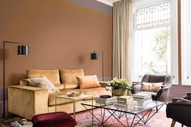 Ist der raum kleiner oder hat das wohnzimmer dachschräge, sollte man sich lieber für hellere farben entscheiden /gelb, orange, rosa/. 50 Wandfarben Ideen Furs Wohnzimmer Nach Den Neuesten Trends 2019
