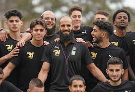 Bachar houli has written an open letter to share his experiences following the christchurch attacks and to say thank you to the many people that have subsequently reached out to himself and the. 7afl Bachar Houli Wins Jim Stynes Community Leadership Facebook