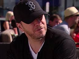 "Wahlburgers" Wedding Bliss & Big Papi Hits (TV Episode 2015)