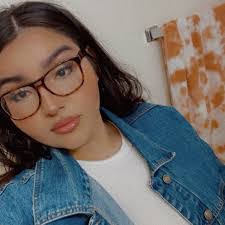 Jasmine Pimentel's Instagram, Twitter & Facebook