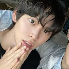 Gemma McLaughlin (gmmclaughlin)