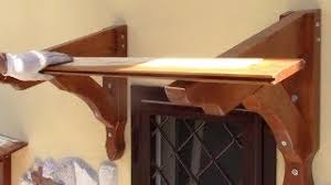 Rivestita con perlinato da 2 cm guaina e tegola canadese, rivifiniture in legno laterali. Tettoia Copri Finestra E Copri Balcone Laminated Timber Roof Window Canopy Youtube
