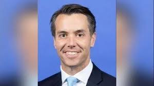 Andrew Barba's Instagram, Twitter & Facebook