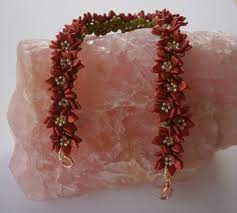 Poinsettia Christmas Flower Beaded Bracelet Lava Red With Etsy Beaded Flowers Beaded Bracelets Flower Bracelet