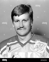 PETER PEKKA LINDMARK Swedish ice hockey goalkeeper in Swedish national team  to Canada cup 1981 Stock Photo