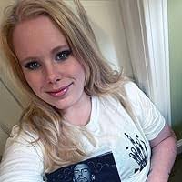 Aileen Henderson's Instagram, Twitter & Facebook