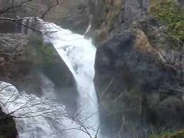 Bonos ruta cascadas urederra wifi gratis. 120 Nacedero Del Urederra La Cascada Del Elefante Baquedano Casa Rural Urbasa Urederra Youtube