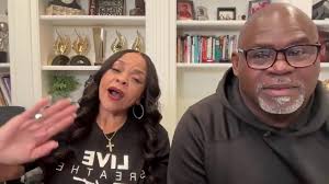 David and Tamela Mann added a new...