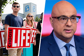 Trump pardons anti-abortion protesters and rolls back clinic protections