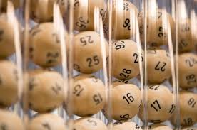Auf die richtigen zahlen getippt? Ziehungsmaschine Lotto