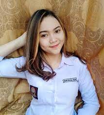 Engkau Masih Anak Sekolah Satu Sma Belum Tepat Waktu Tuk Begitu Begini Anak Sekolah Datang Kembali Dua Atau In 2021 Fotografi Kecantikan Fotografi Remaja Gaya Remaja