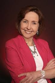 Lisa Meador's Instagram, Twitter & Facebook