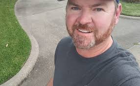 Unvaccinated Pastor Who Almost Died Of COVID Now Preaches The Importance Of  Vaccines