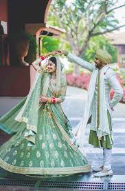 Maybe you would like to learn more about one of these? Trending Unique New Groomwear Colour Combinations That You Can Give A Try In 2019 Indian Wedding Outfits Couple Wedding Dress Bride
