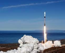 Falcon 9 is the world's first orbital class reusable rocket. Spacex Sweetens The Deal For Satellite Rideshare Program Geekwire