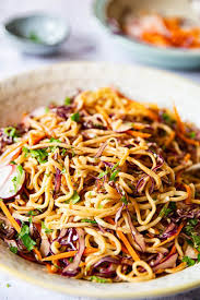 Cold Asian Noodle Salad With Red Cabbage Carrots Radishes In Spicy Peanut Dressing Asian Noodle Recipes Red Cabbage Recipes Asian Noodles