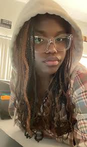 UPDATE: SHE IS HOME SAFE*** *MISSING JUVENILE* We are asking for assistance  from our Facebook community. We are looking for a 16 yr old black female,  Mariah Smith. Mariah was last seen