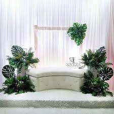 Semua barang boleh amik sendiri di rumah kami di saujana impian, kajang. Pelamin Tunang Dan Nikah Bajet Cantik Dan Simple Dari Myrza Decoration Belog Zai Zamree