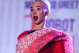 168.850 beğenme · 1.698 kişi bunun hakkında konuşuyor. Sophia The Robot Makers Plan Mass Launch In 2021 Hypebae