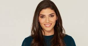 Amanda Setton's Instagram, Twitter & Facebook