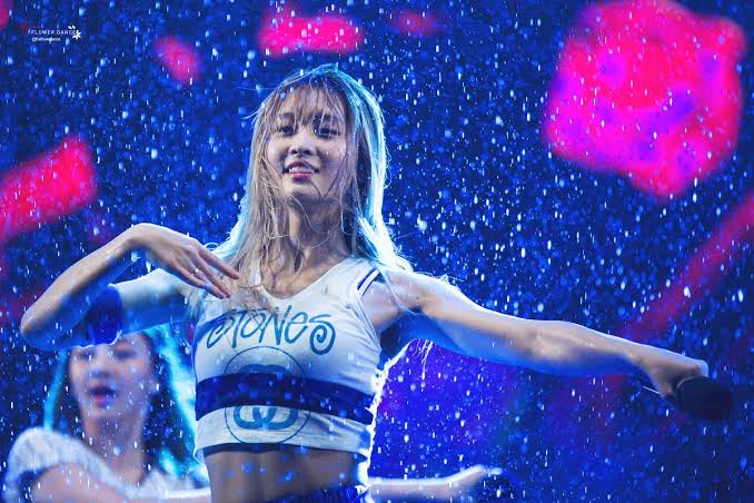 images?q=tbn:ANd9GcSWiZ3VhyJ7u2mxxDTrViuZKTAgt6AFcBRUoA&usqp=CAU