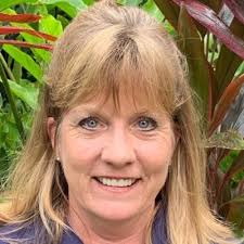 It's the end of an era...the original Sage Family of Companies' HR team got  together one last time! We celebrated engagements, new marriages, new  homes, no drama, bangs, accents and more! As