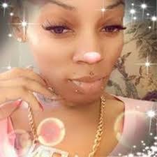 Ebony Phelps's Instagram, Twitter & Facebook