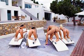 Ibiza nudist - 71 porn photo