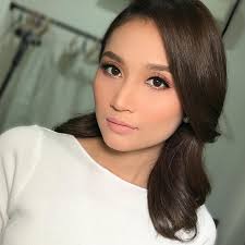 #temberang #temberangaydajebat #temberangfever listen to temberang on your favotite music sebuah 'prequel' kepada muzik video temberang, sebuah lagu baru ayda jebat. Pin On Tipsmakeup