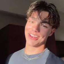 A‌I chat|1v1 Chat with Character Malachi Barton for Free Personalized  Conversations|PolyBuzz