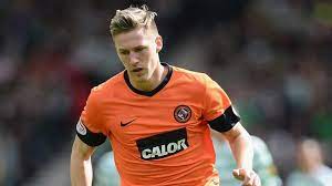 Nowy piłkarz lecha poznań barry douglas wcielił się w rolę sprzedawcy, który oferuje mieszkańcowi jednego z poznańskich bloków karnet. Transfer News Lech Poznan Sign Barry Douglas From Dundee United Football News Sky Sports
