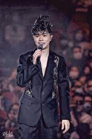 He is now signed to emperor entertainment group. å¼µæ•¬è»'æˆ²ç¨±é£Ÿ å§å§æ—©é¤ ç¾å¦Šå¨ ç´‹ 20201125 Showbiz æ˜Žå ±olç¶²