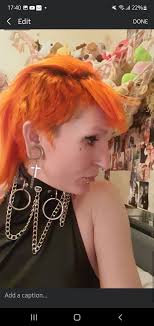 Cutting fringe evenly tips needed