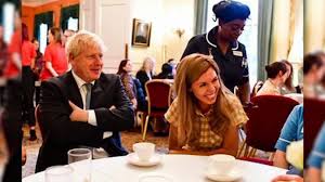 May 29, 2021 · ian hislop did not hold back about what he thought of dominic cummings' appearance at the commons select committee on friday night's have i got news for you. Uk Prime Minister Boris Johnson Carrie Symonds Welcome Baby Boy Abc7 Chicago