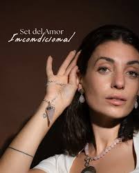 CADA UNA $990 🙌 ⇒ solo por enero y solo en efectivo❗ APROVECHÁ! Plata 900  y cristal #Swarovski