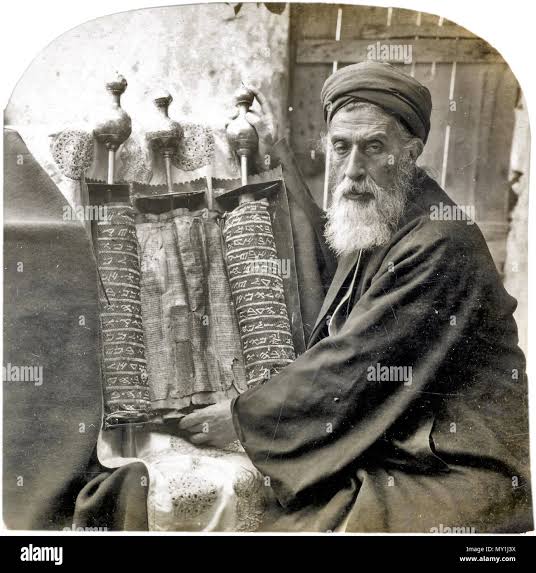 Samaritan priest hi-res stock photography and images - Alamy