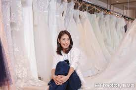 See more of 賈永婕的跑跳人生 on facebook. æƒ³å©šäº† è³ˆæ°¸å©•é–‹å©šç´—åº—15å¹´æœ€æ„›çœ‹è¦‹æ–°å¨˜ çœ¼è£¡çš„æ˜Ÿæ˜Ÿ Et Fashion Ettodayæ–°èžé›²