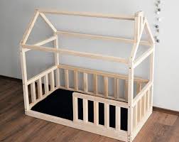 Cadre De Lit Maison Lit Bebe Montessori Lit Bebe Lit De Bebe Etsy House Frame Bed Toddler Bed Frame Diy Toddler Bed
