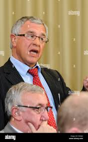 Senior leader forum hi-res stock photography and images