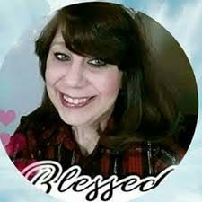 Linette Camacho's Instagram, Twitter & Facebook