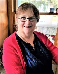 Vicki Davison's Instagram, Twitter & Facebook