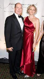 10 Ans De Mariage Du Duc Et De La Duchesse D Anjou Princess Charlene Queen Dress Princess Grace