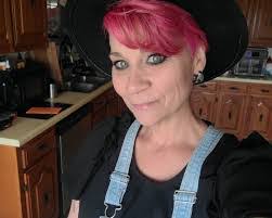 Cynthia Cray's Instagram, Twitter & Facebook