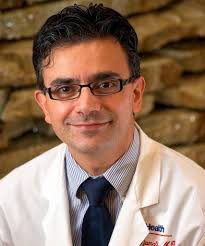 Fantastic story about former Nephrology chief Dr. Aji Djamali stepping up  as a living kidney donor! Full story here:  https://www.uwhealth.org/patient-stories/djamali-kidney-transplant-story